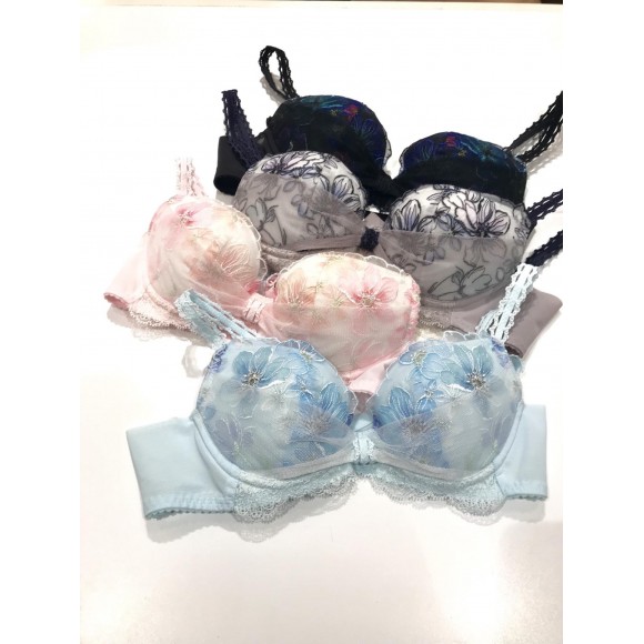 リボンブラ新作入荷！